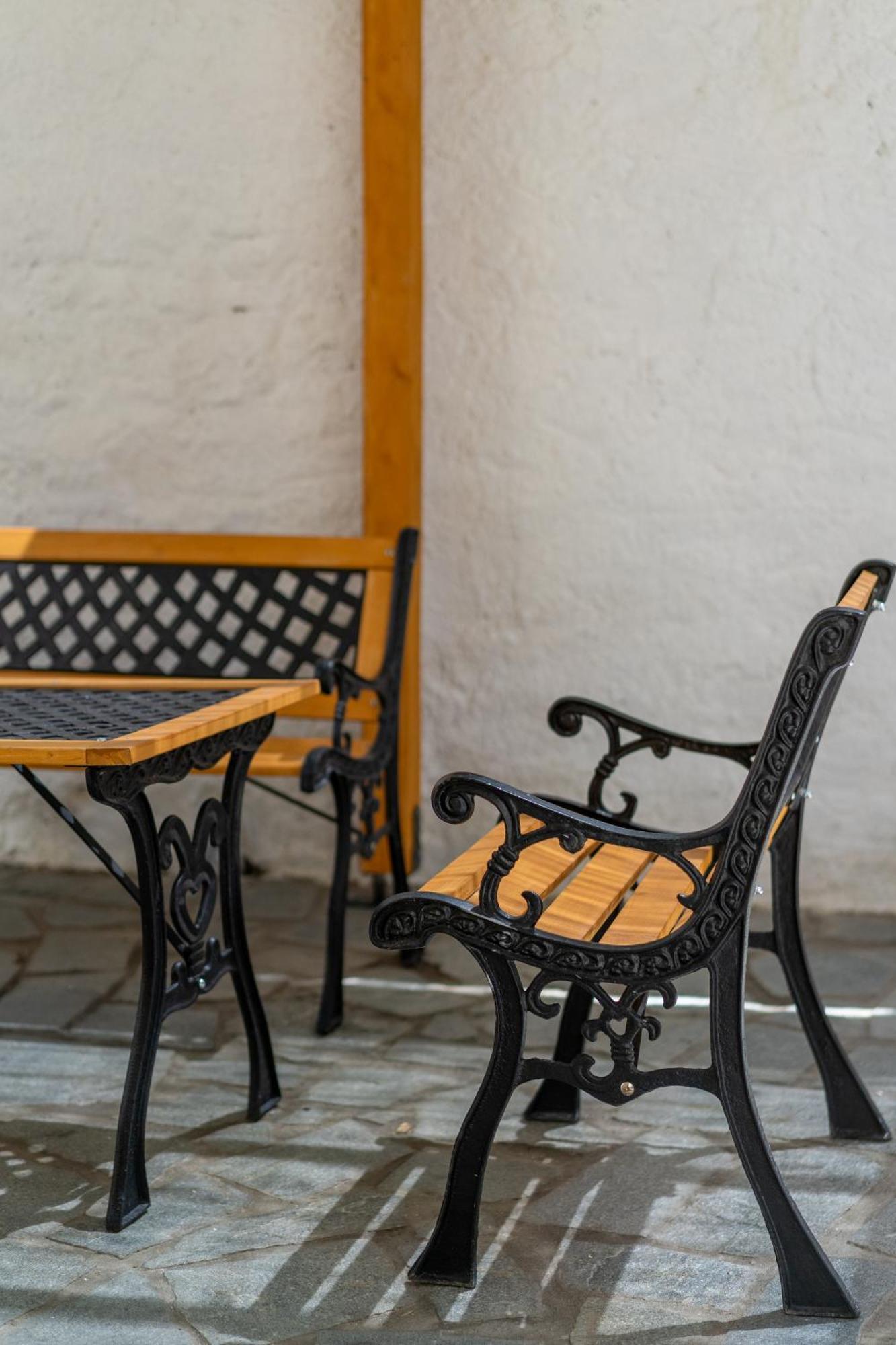 Spacious With Yard, Lesvos *